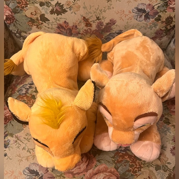 NWOT Simba and Nala Plushies - Picture 2 of 5